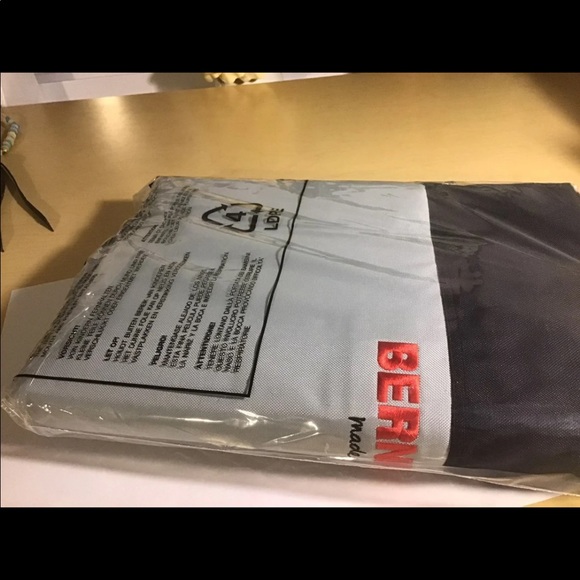 New Bernina Dust Cover 7/8 Series - Picture 3 of 3